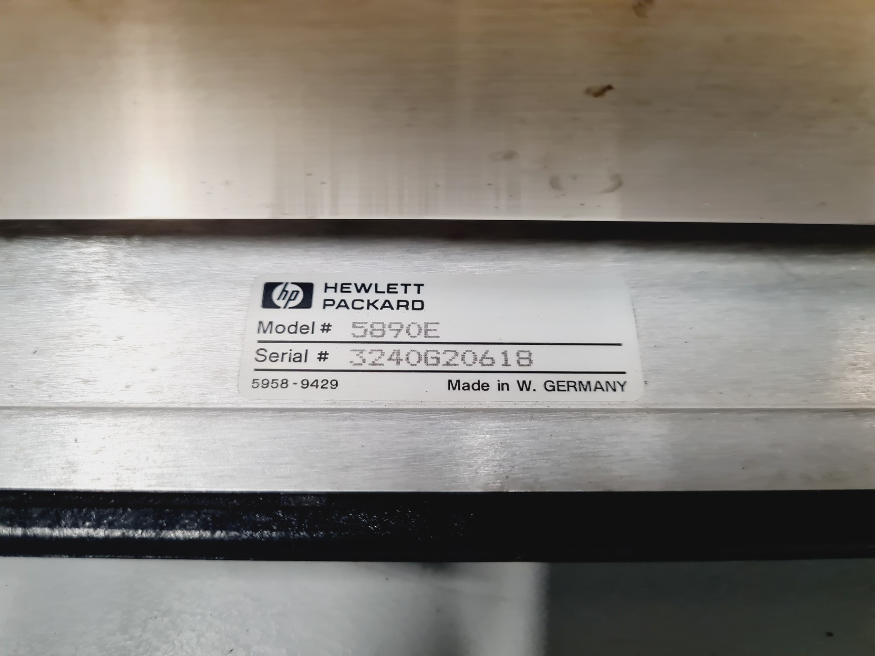 Image of Hewlett Packard 5890 Series II Plus Gas Chromatograph w/ HP 7673 Injector Lab