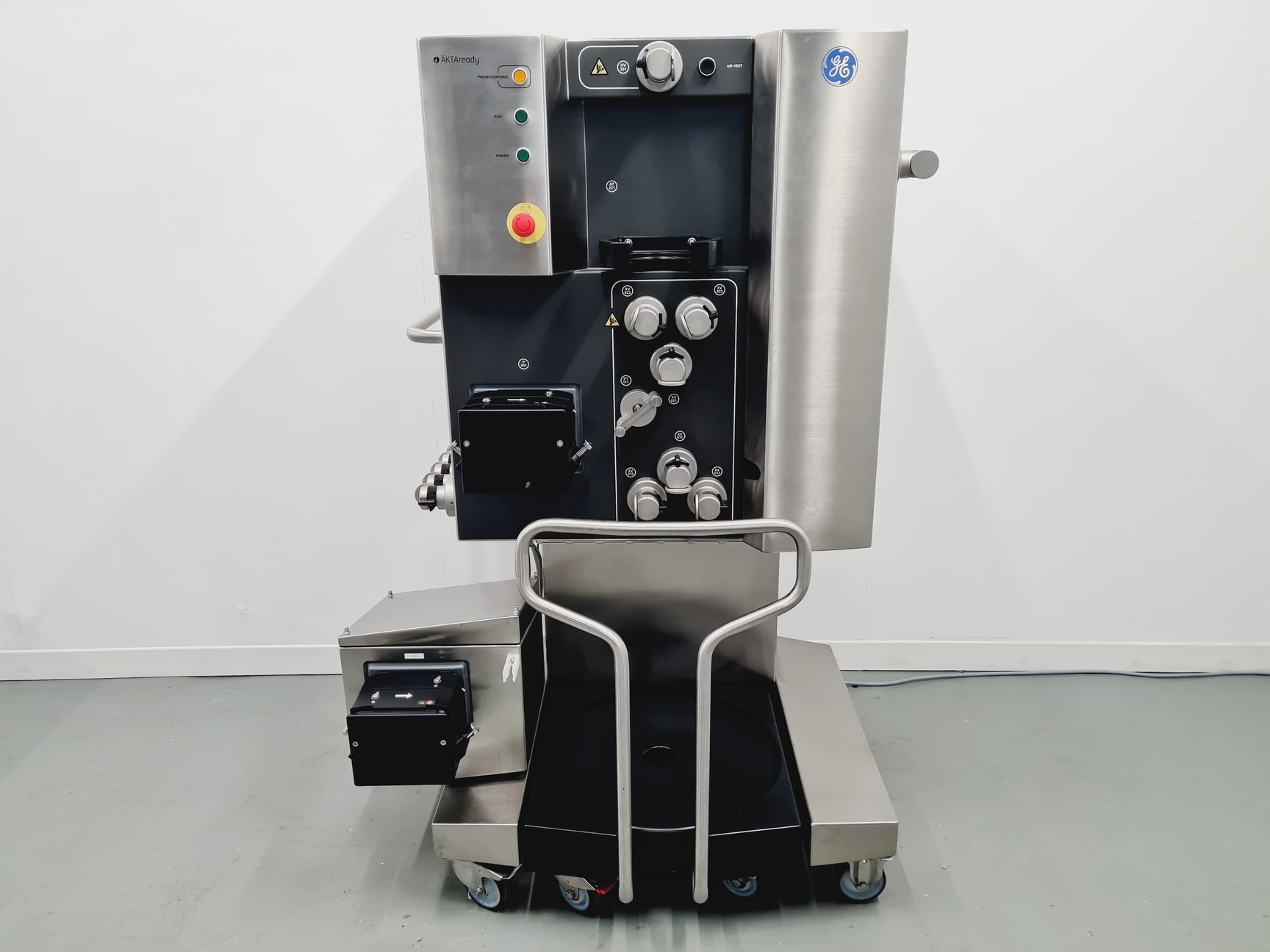 GE Healthcare AKTAready Chromatography FPLC System Lab