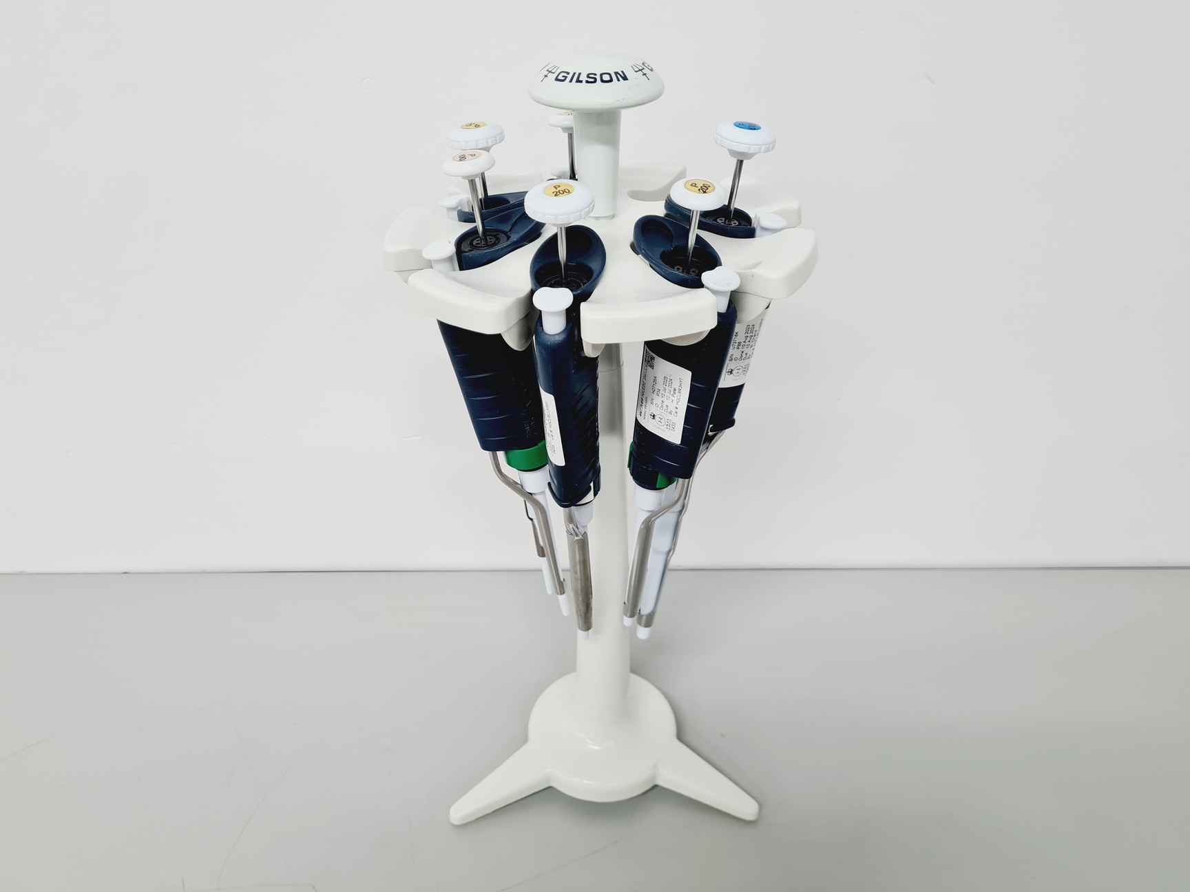 Image of 6 x Gilson Pipetman w/ Mettler Toledo Pipettes P20,P20,P100,P200,P200,P1000 Lab