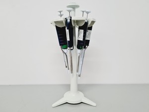 Thumbnail image of 6 x Gilson Pipetman w/ Mettler Toledo Pipettes P20,P20,P100,P200,P200,P1000 Lab