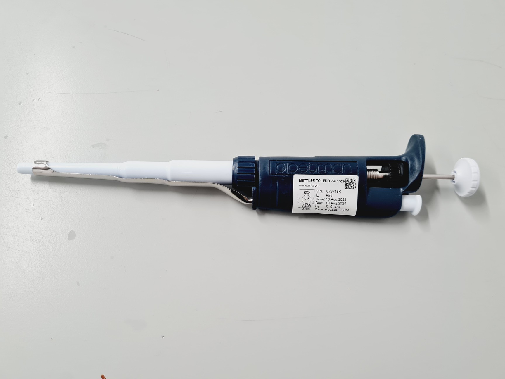 Image of 6 x Gilson Pipetman w/ Mettler Toledo Pipettes P20,P20,P100,P200,P200,P1000 Lab