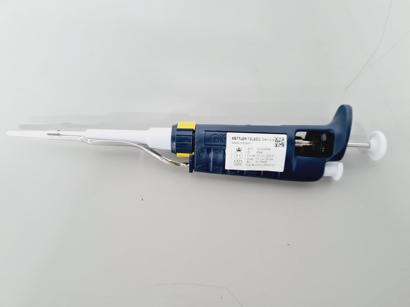 Image of 6 x Gilson Pipetman w/ Mettler Toledo Pipettes P20,P20,P100,P200,P200,P1000 Lab