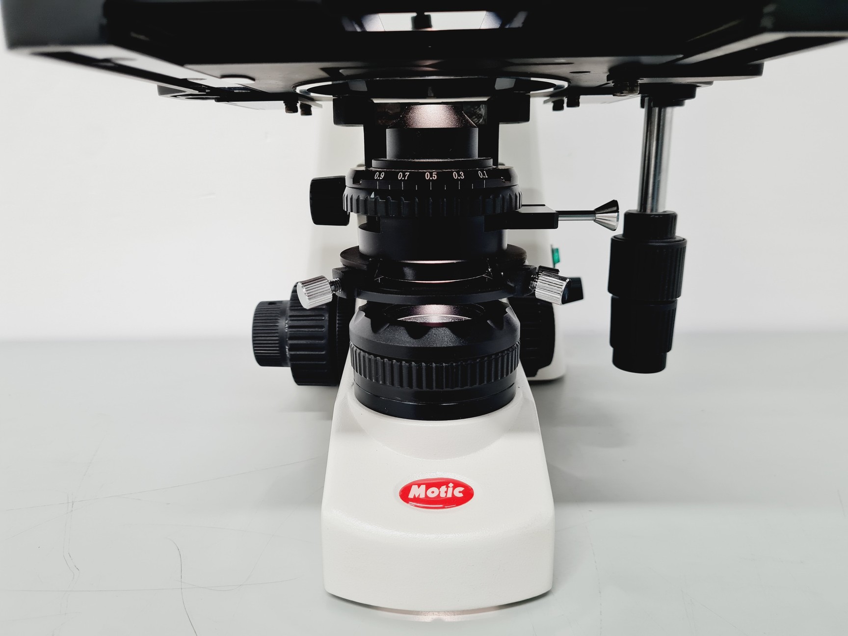 Image of Motic BA310E Fluorescence Microscope w/ 4 x Objectives Motic 100X/1.25 oil Lab 