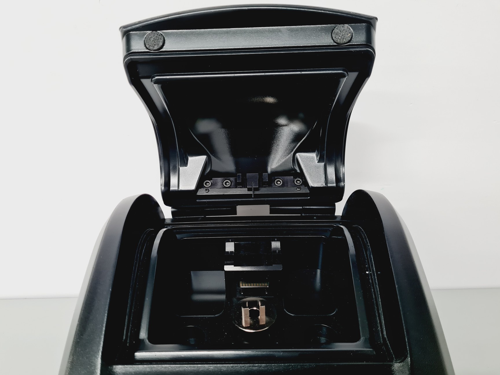 Image of Promega Glomax 20/20 Luminometer Lab