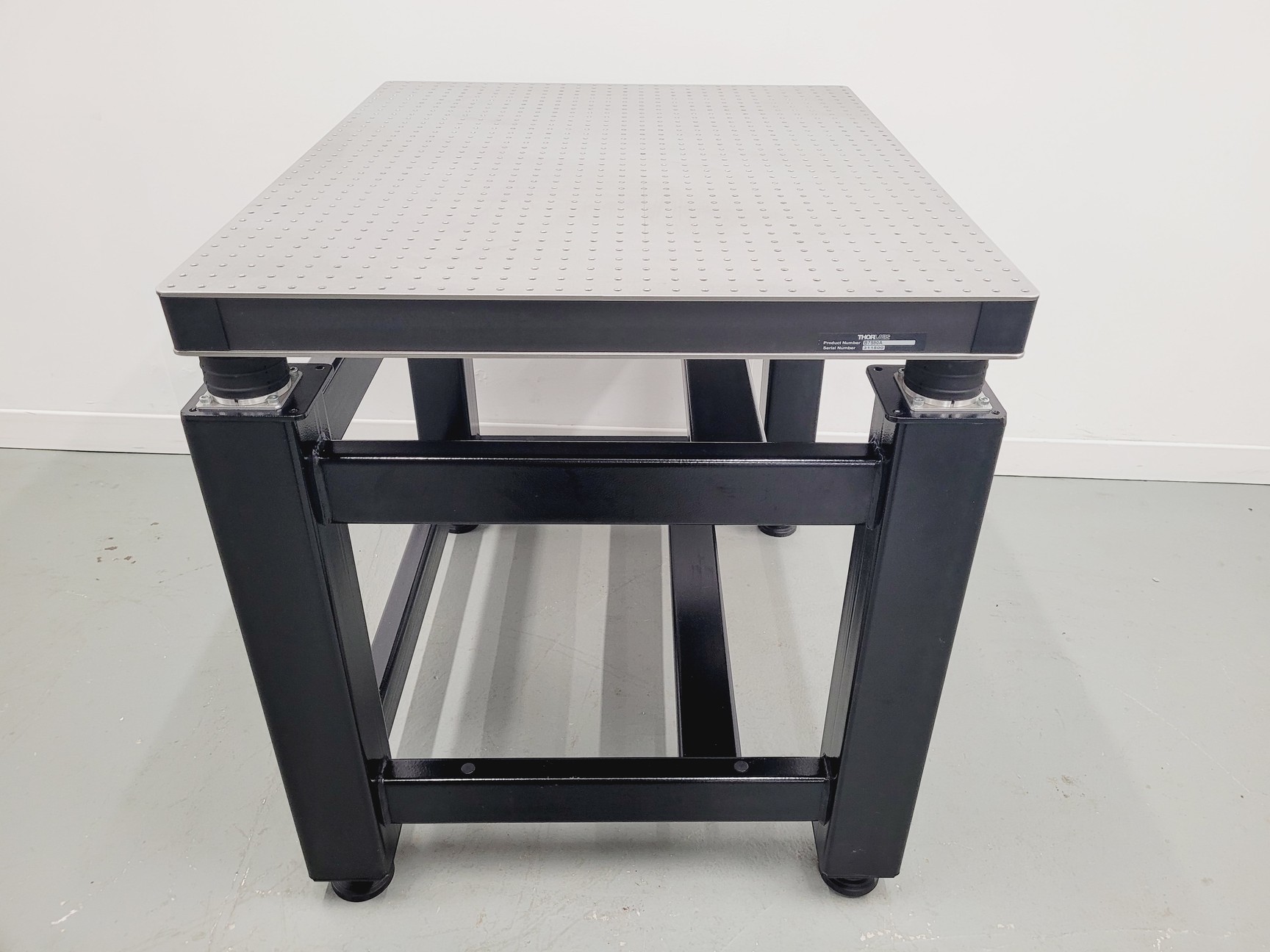 Image of Thorlabs Nexus B7590A Metric Isolation Antivibration Table 90 x 75 x 83-87cm Lab
