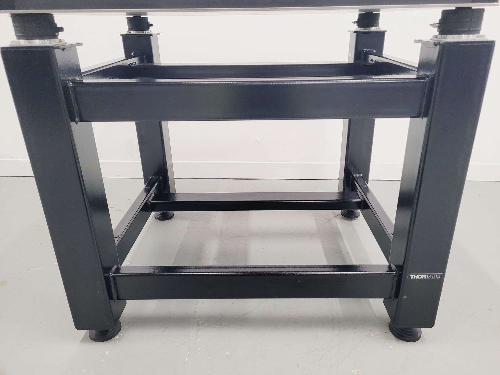 Image of Thorlabs Nexus B7590A Metric Isolation Antivibration Table 90 x 75 x 83-87cm Lab