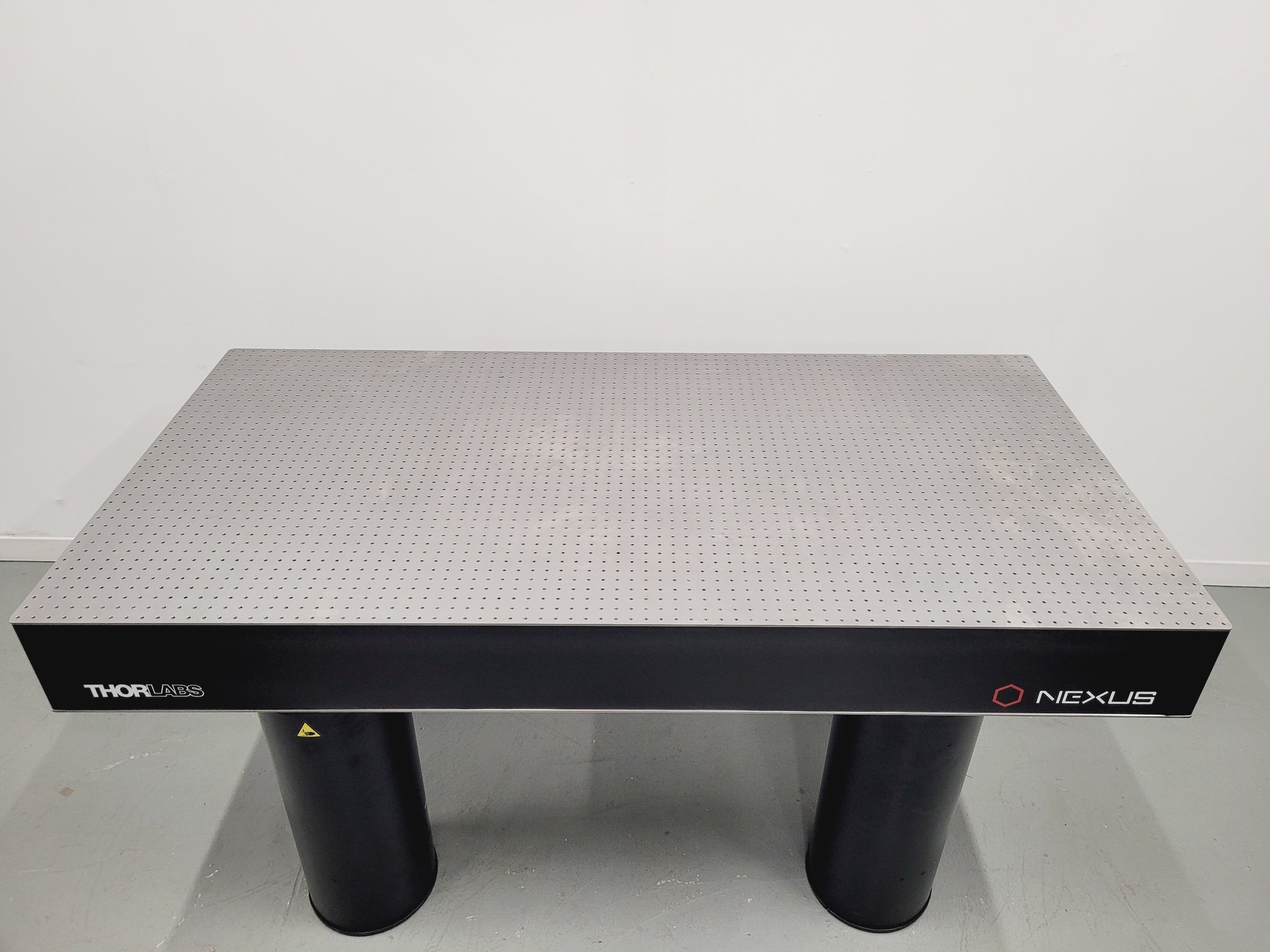 Image of Thorlabs Nexus Metric Optical Table 200 x 100 x 90cm w/ Active Isolator Legs Lab