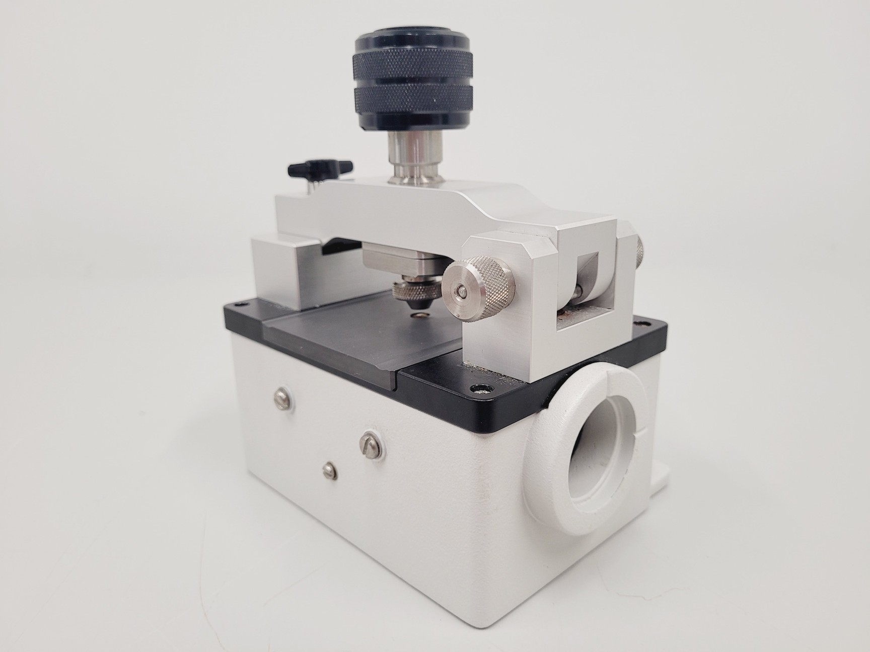 Image of Specac Silver Gate Evolution Single Reflection ATR Spectroscope Accessories Lab
