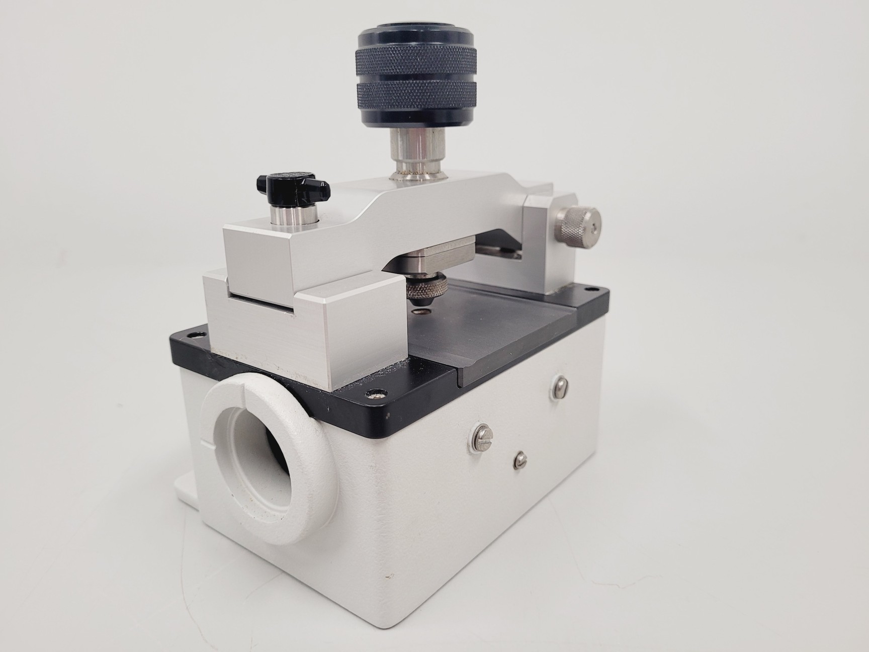 Image of Specac Silver Gate Evolution Single Reflection ATR Spectroscope Accessories Lab