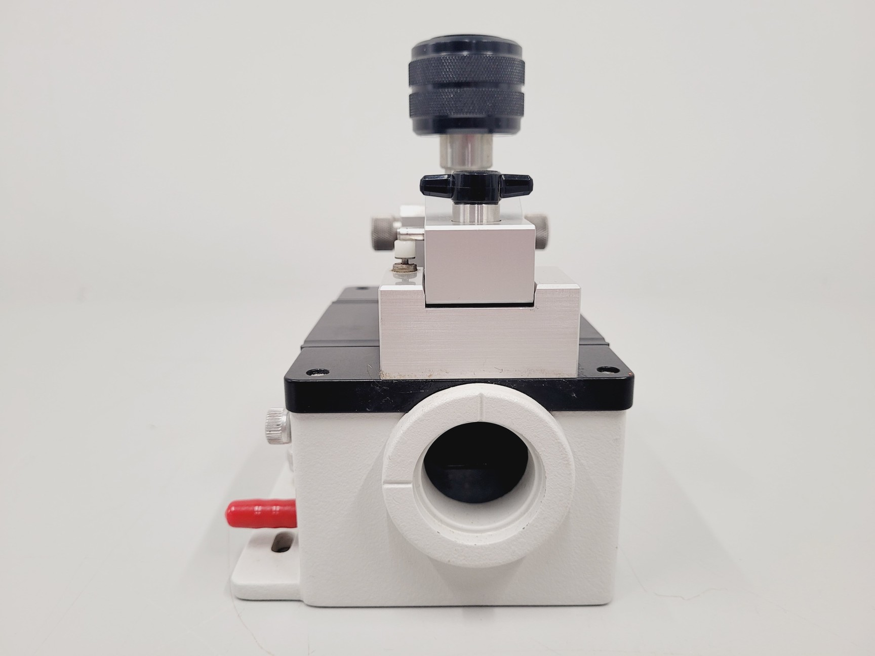 Image of Specac Silver Gate Evolution Single Reflection ATR Spectroscope Accessories Lab