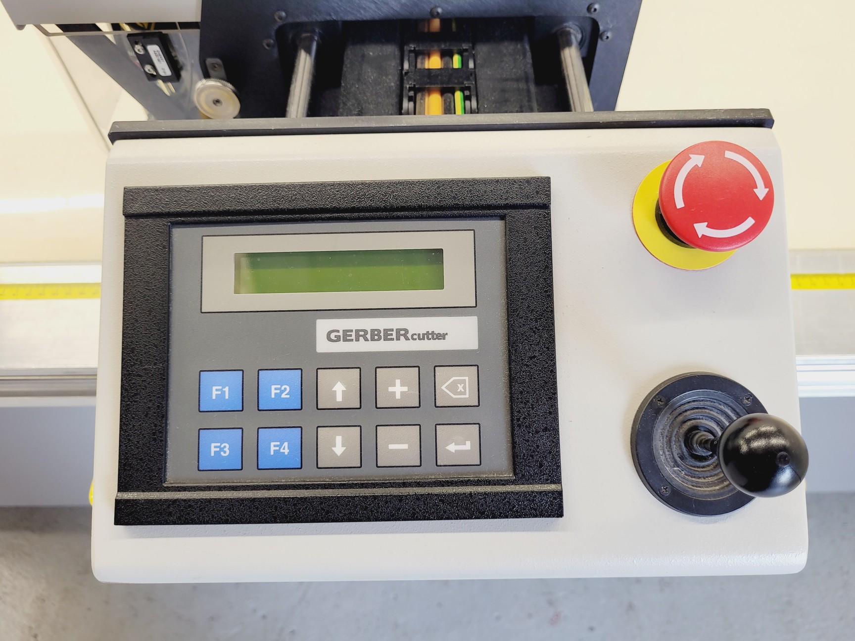 Gerbel Cutter Machine Gerber GERBERcutter DSC 1500 Single Ply Automated Fabric Cutter