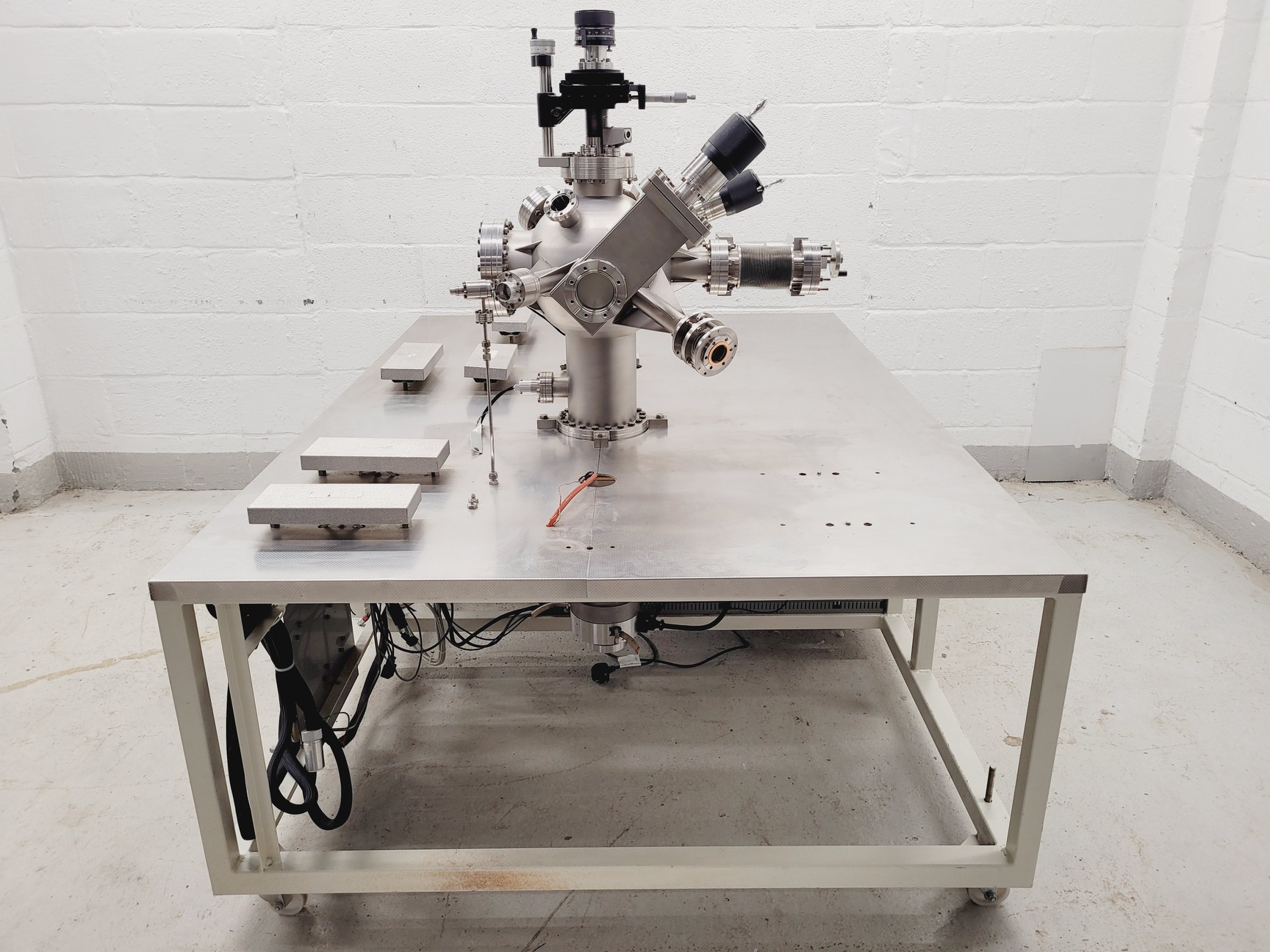 Image of Thermo Vacuum Generators High Vacuum Deposition Sputtering System Lab