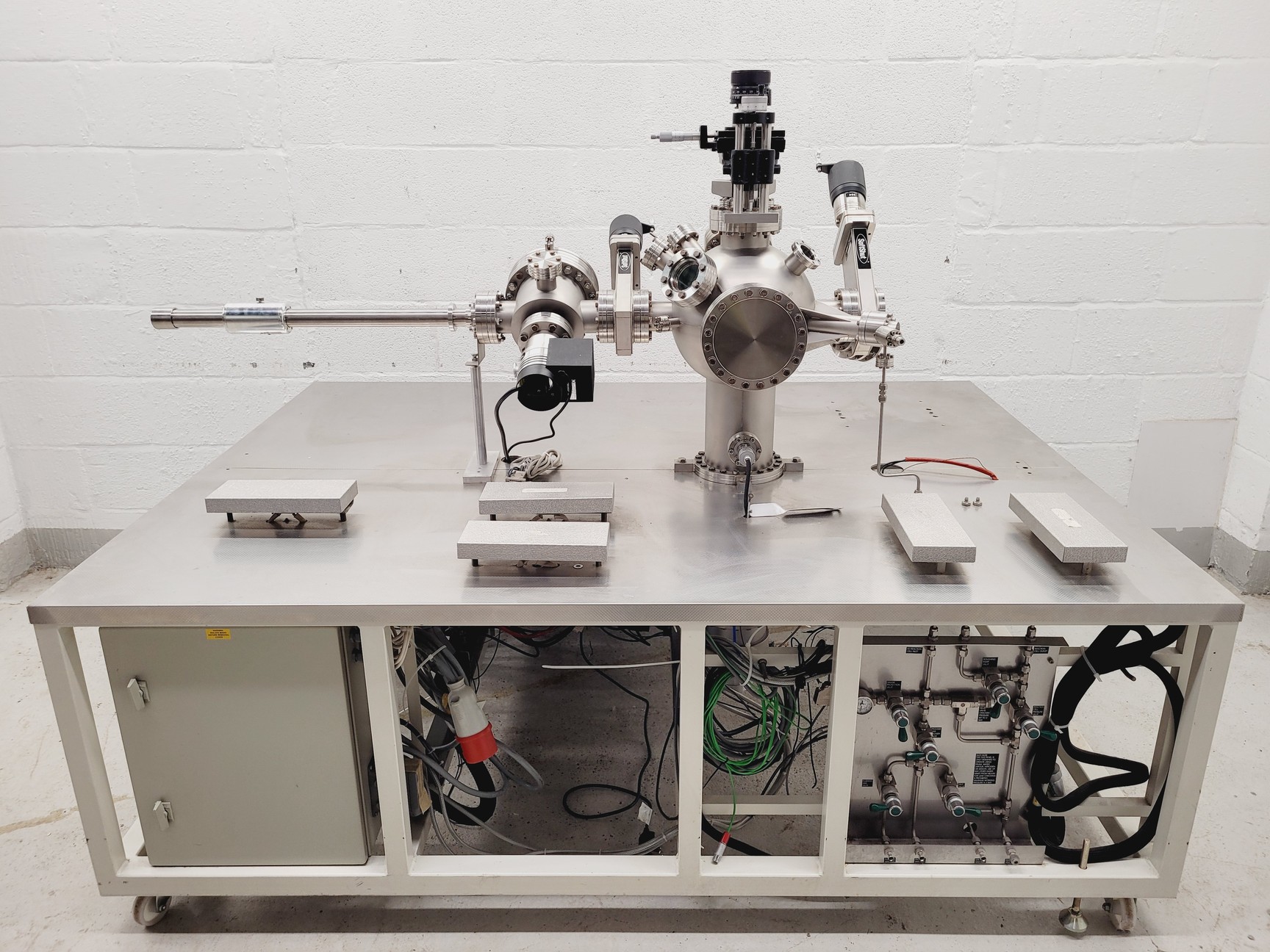 Image of Thermo Vacuum Generators High Vacuum Deposition Sputtering System Lab