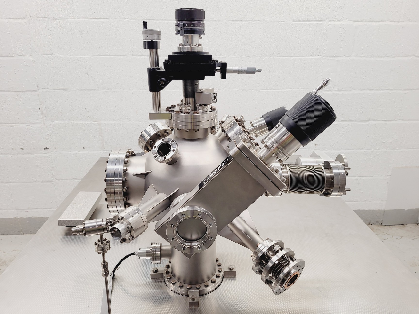 Image of Thermo Vacuum Generators High Vacuum Deposition Sputtering System Lab