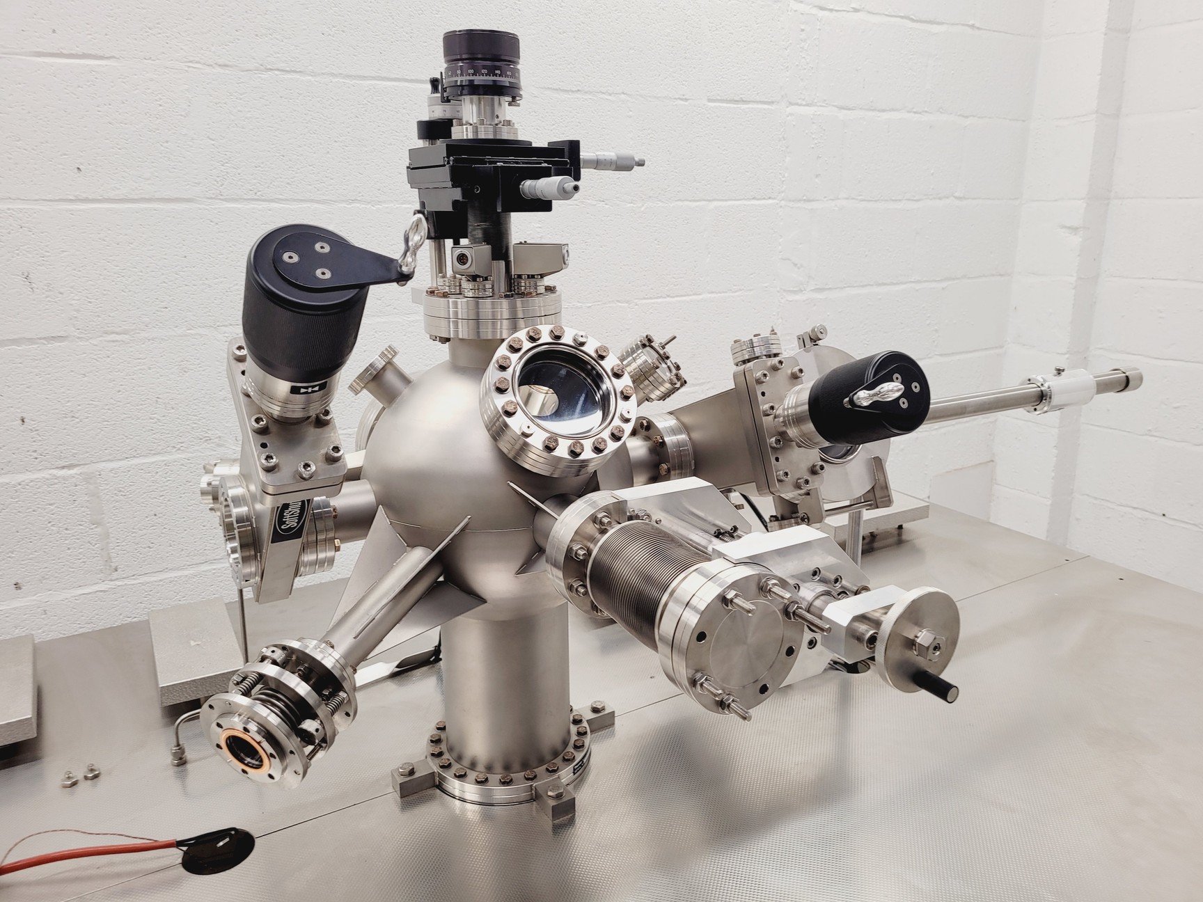 Image of Thermo Vacuum Generators High Vacuum Deposition Sputtering System Lab