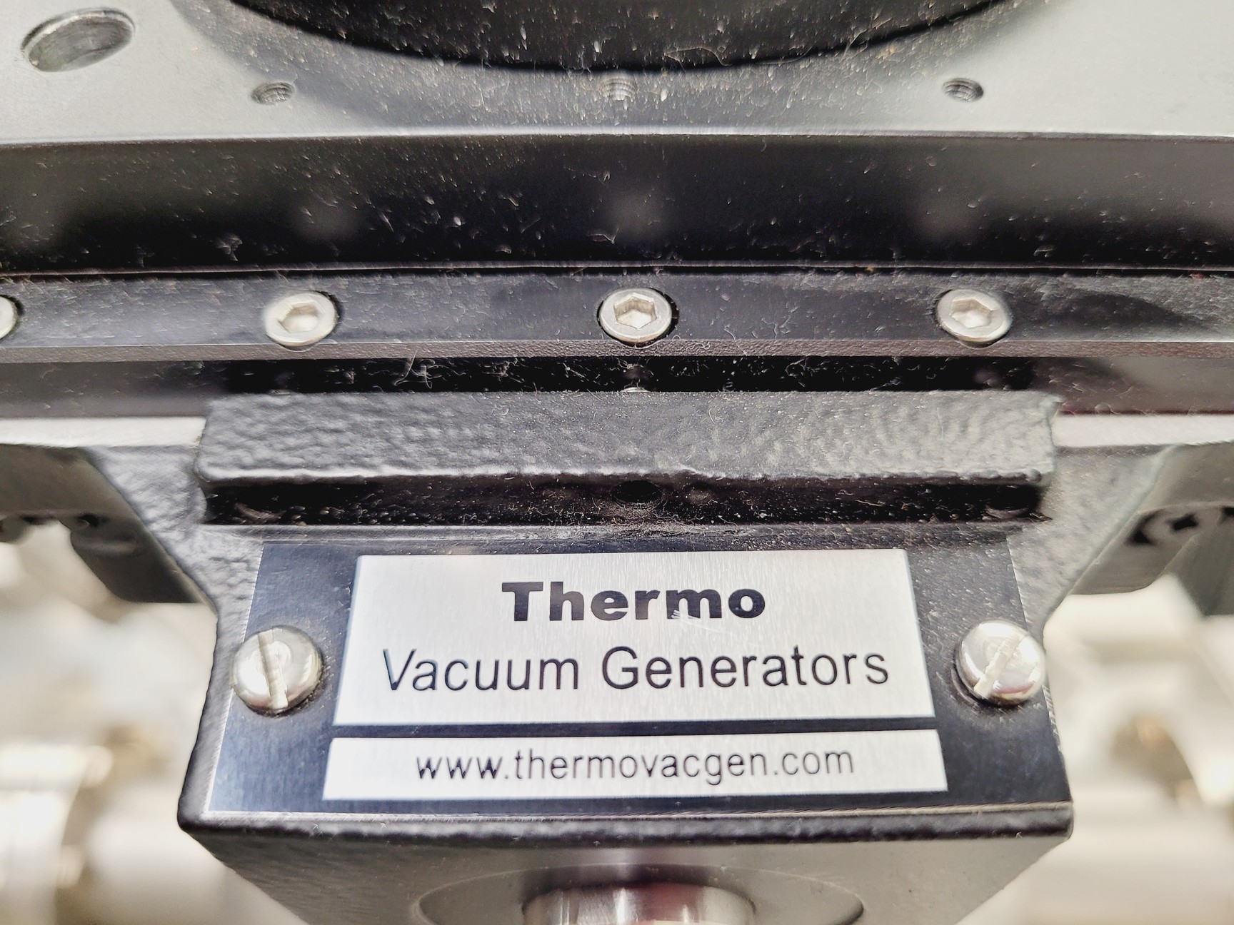 Image of Thermo Vacuum Generators High Vacuum Deposition Sputtering System Lab