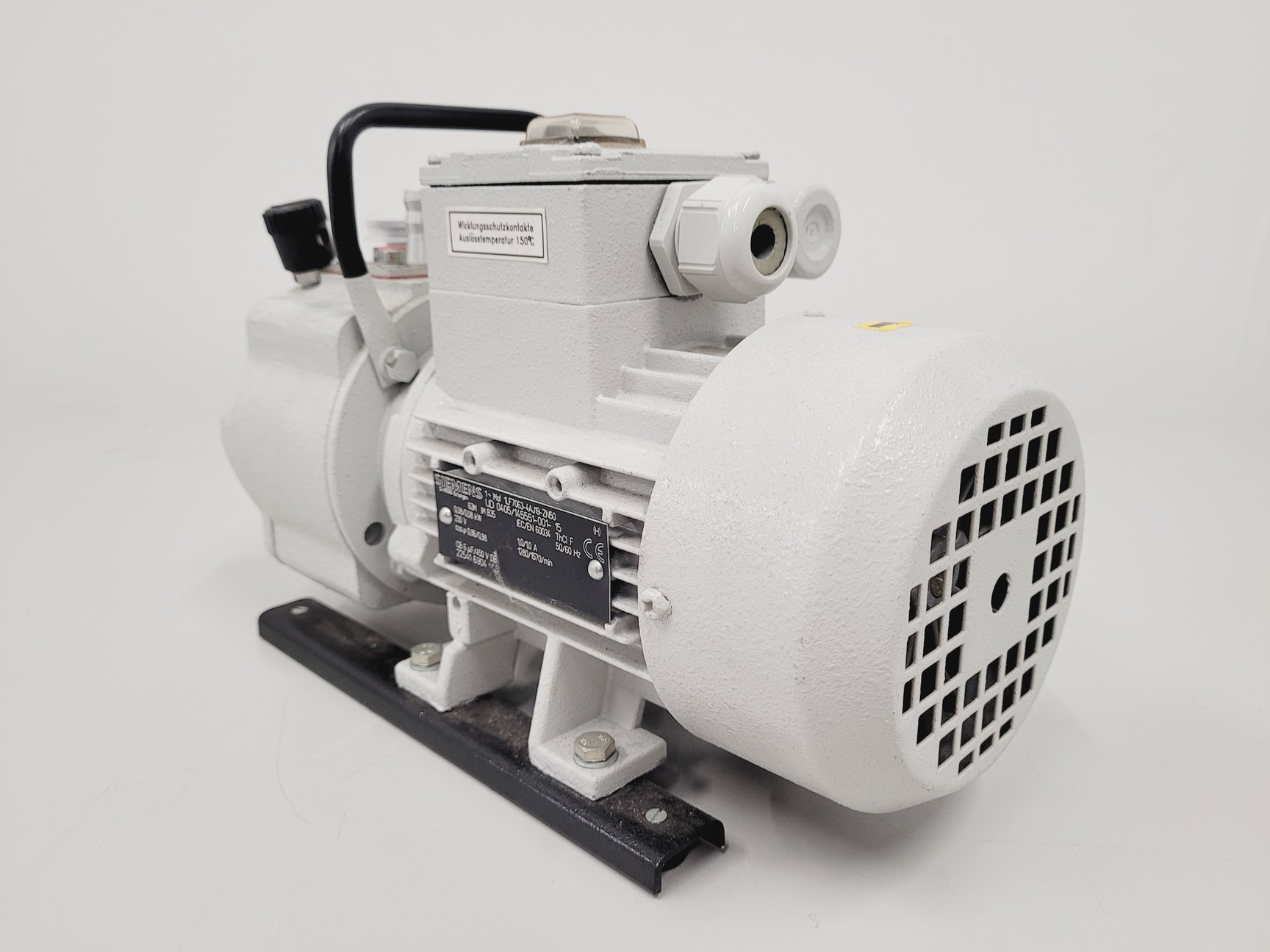 Image of Thermo Vacuum Generators High Vacuum Deposition Sputtering System Lab