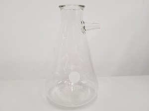 Thumbnail image of Lot of Laboratory Glassware Flasks, Pipettes etc Fisher, Quikfit, Pyrex Lab