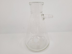 Thumbnail image of Lot of Laboratory Glassware Flasks, Pipettes etc Fisher, Quikfit, Pyrex Lab