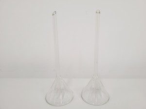 Thumbnail image of Lot of Laboratory Glassware Flasks, Pipettes etc Fisher, Quikfit, Pyrex Lab