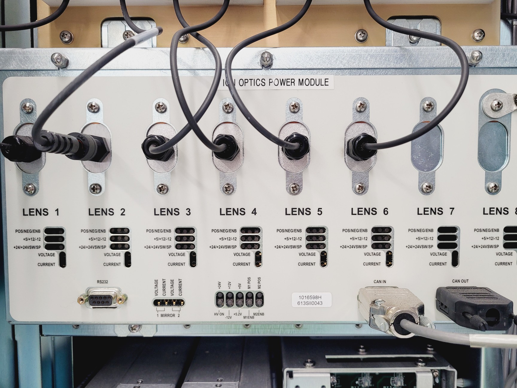 Image of Applied Biosystems MDS SCIEX 4800 Maldi TOF/TOF Analyser W/ PC and Software Lab