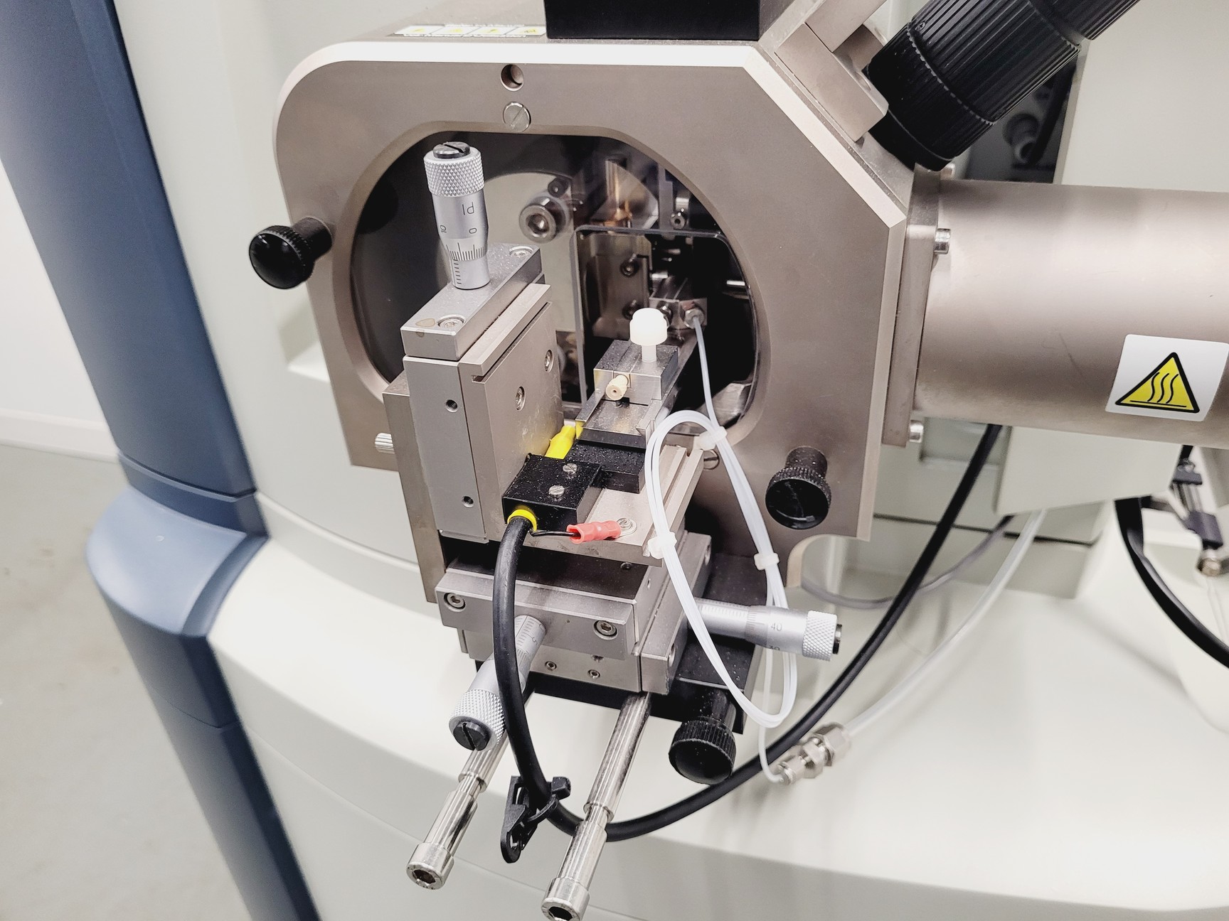 Image of Waters Micromass Q-TOF Premier Mass Spectrometer System Lab Spares/Repairs