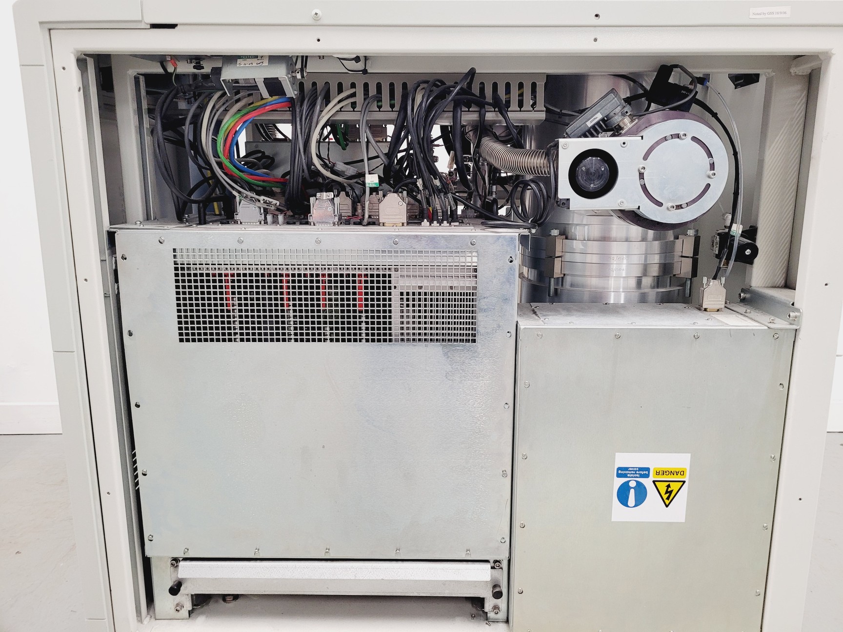 Image of Waters Micromass Q-TOF Premier Mass Spectrometer System Lab Spares/Repairs