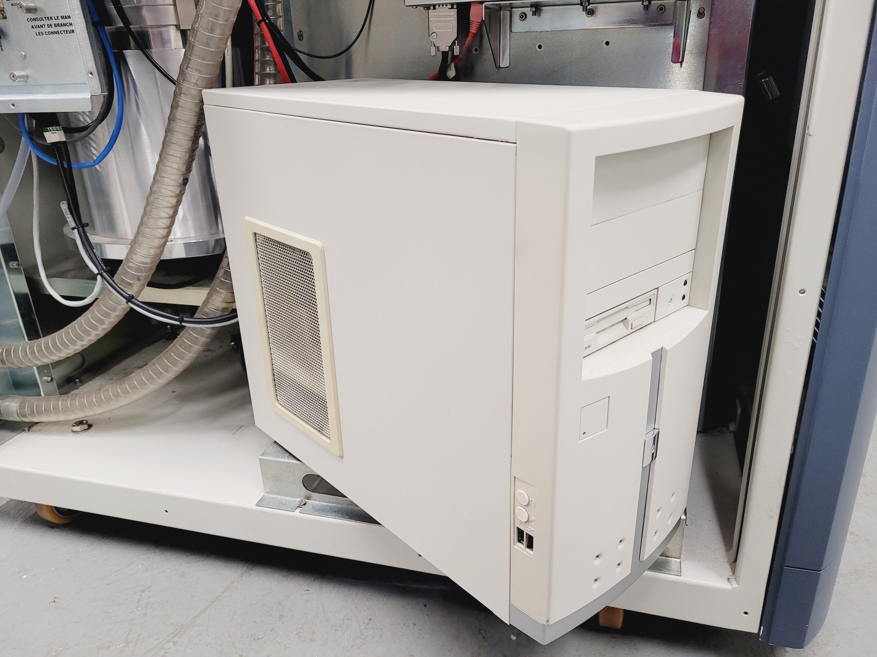 Image of Waters Micromass Q-TOF Premier Mass Spectrometer System Lab Spares/Repairs