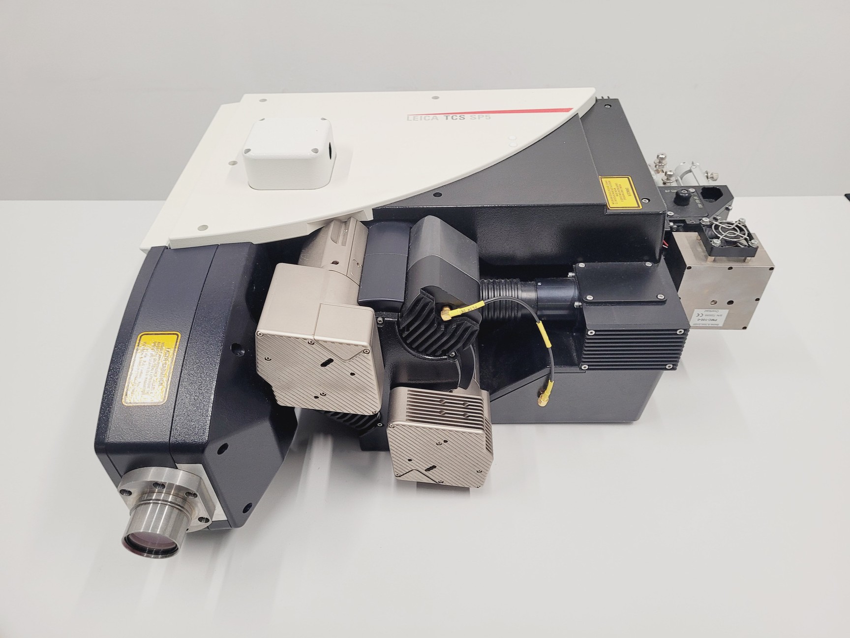 Image of Leica  DMI6000CS  CTR 6000 TCS SP5 Laser Scanning Confocal Microscope System Lab