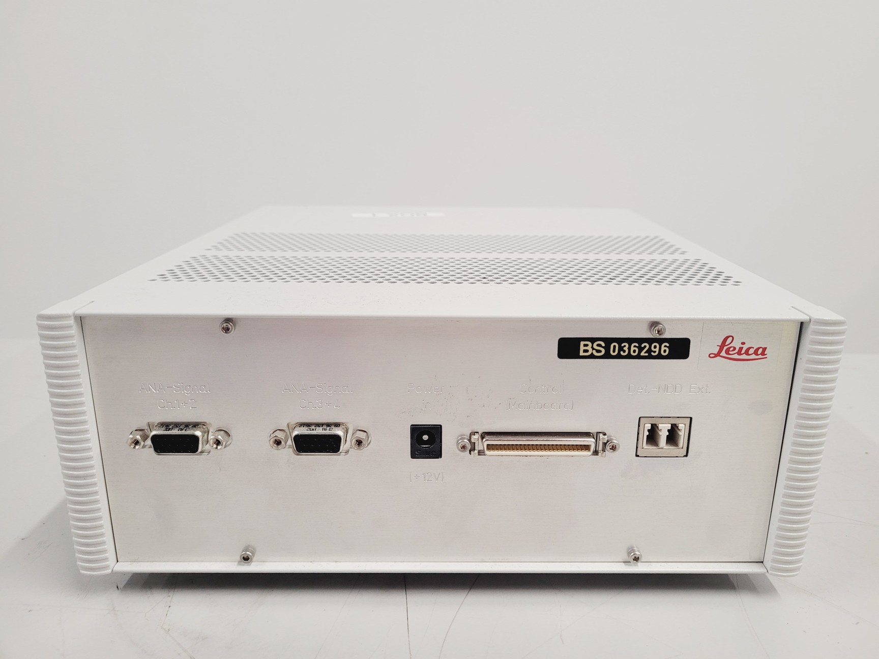 Image of Leica  DMI6000CS  CTR 6000 TCS SP5 Laser Scanning Confocal Microscope System Lab