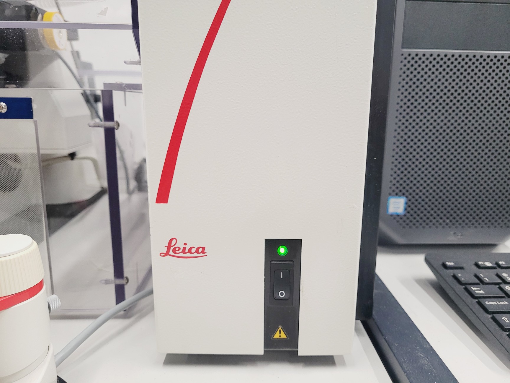 Image of Leica  DMI6000CS  CTR 6000 TCS SP5 Laser Scanning Confocal Microscope System Lab