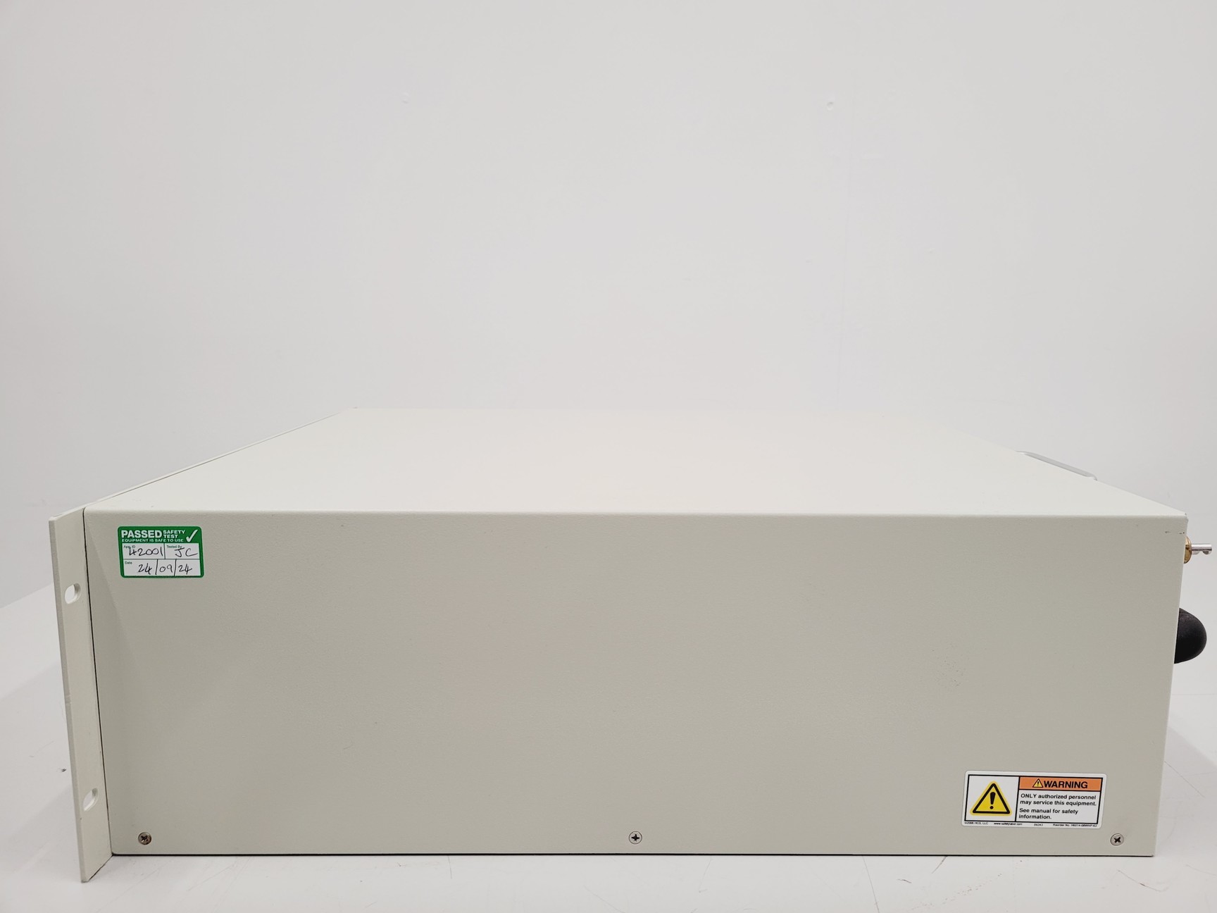 Image of Thermo Neslab KMC 100 Chiller Rack Mountable Lab