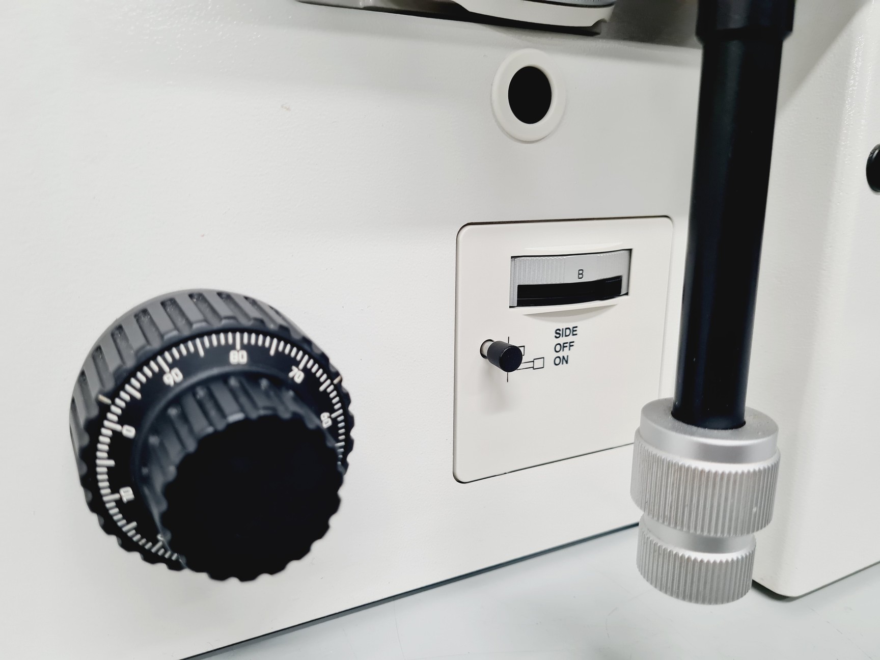 Image of Leica DMIRB Inverted Microscope With 6 Objectives & EBQ 100 PSU Lab