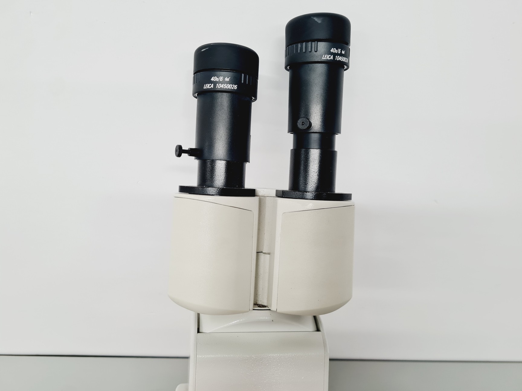 Image of Leica DMIRB Inverted Microscope With 6 Objectives & EBQ 100 PSU Lab