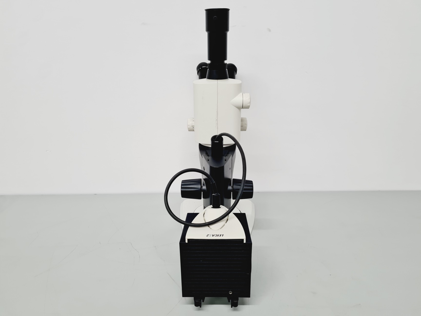 Image of Leica S6D Stereo Microscope 6.3x-40x Leica L2 Lightbox and Schott KL 150 Lab