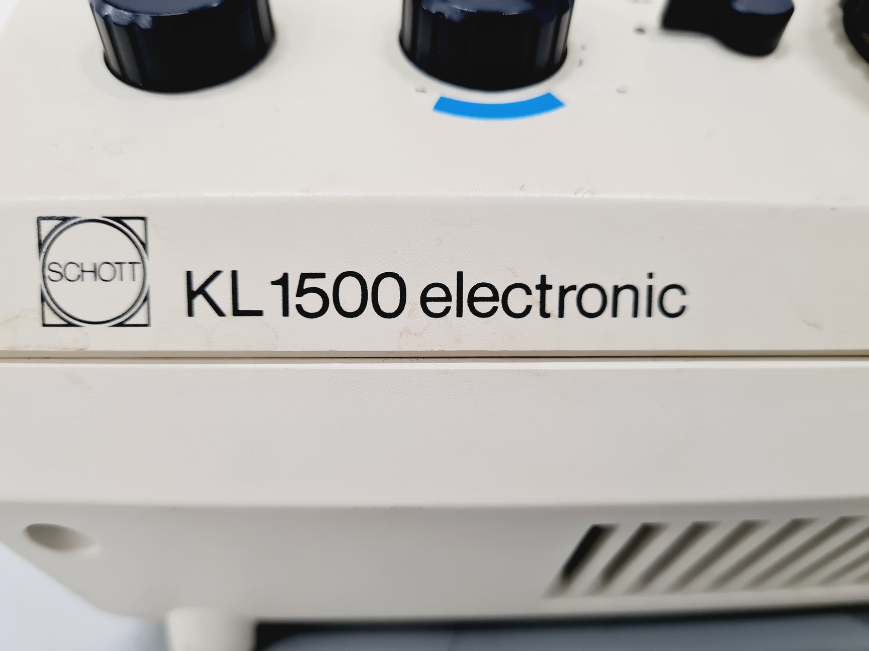 Image of Leica S6D Stereo Microscope 6.3x-40x Leica L2 Lightbox and Schott KL 150 Lab