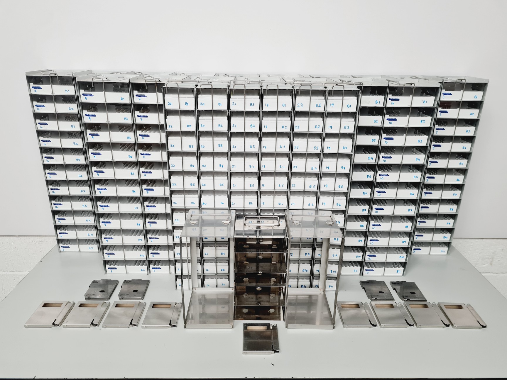 Image of 26 x Statebourne Cryogenics Freezer Racking Lab