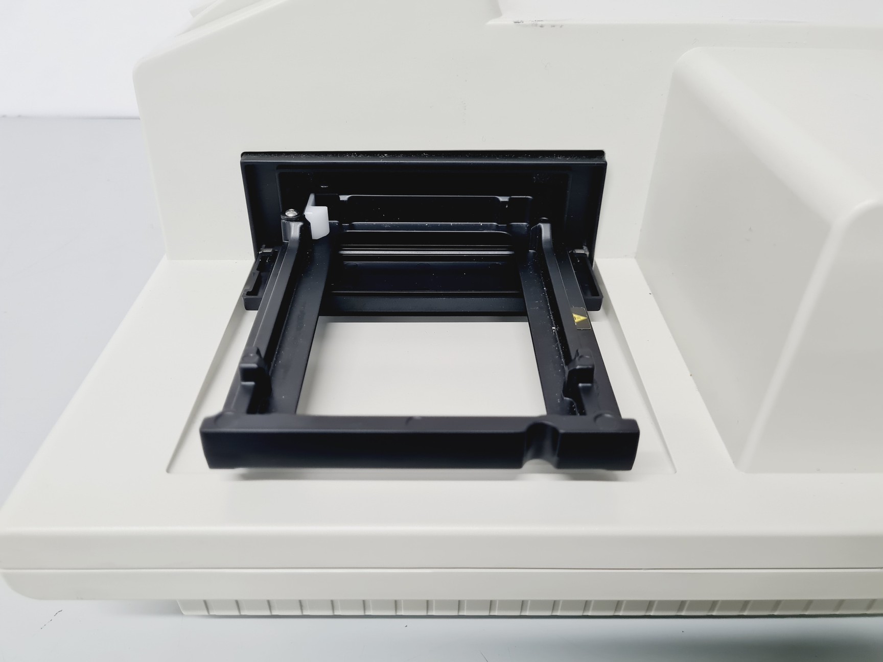 Image of Molecular Devices Spectra Max M2e Multi-Mode Microplate Reader Lab