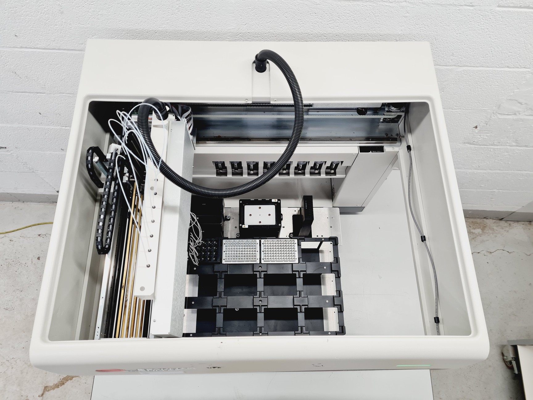 Image of Beckman Coulter Biomek NXp Laboratory Automation Workstation Lab