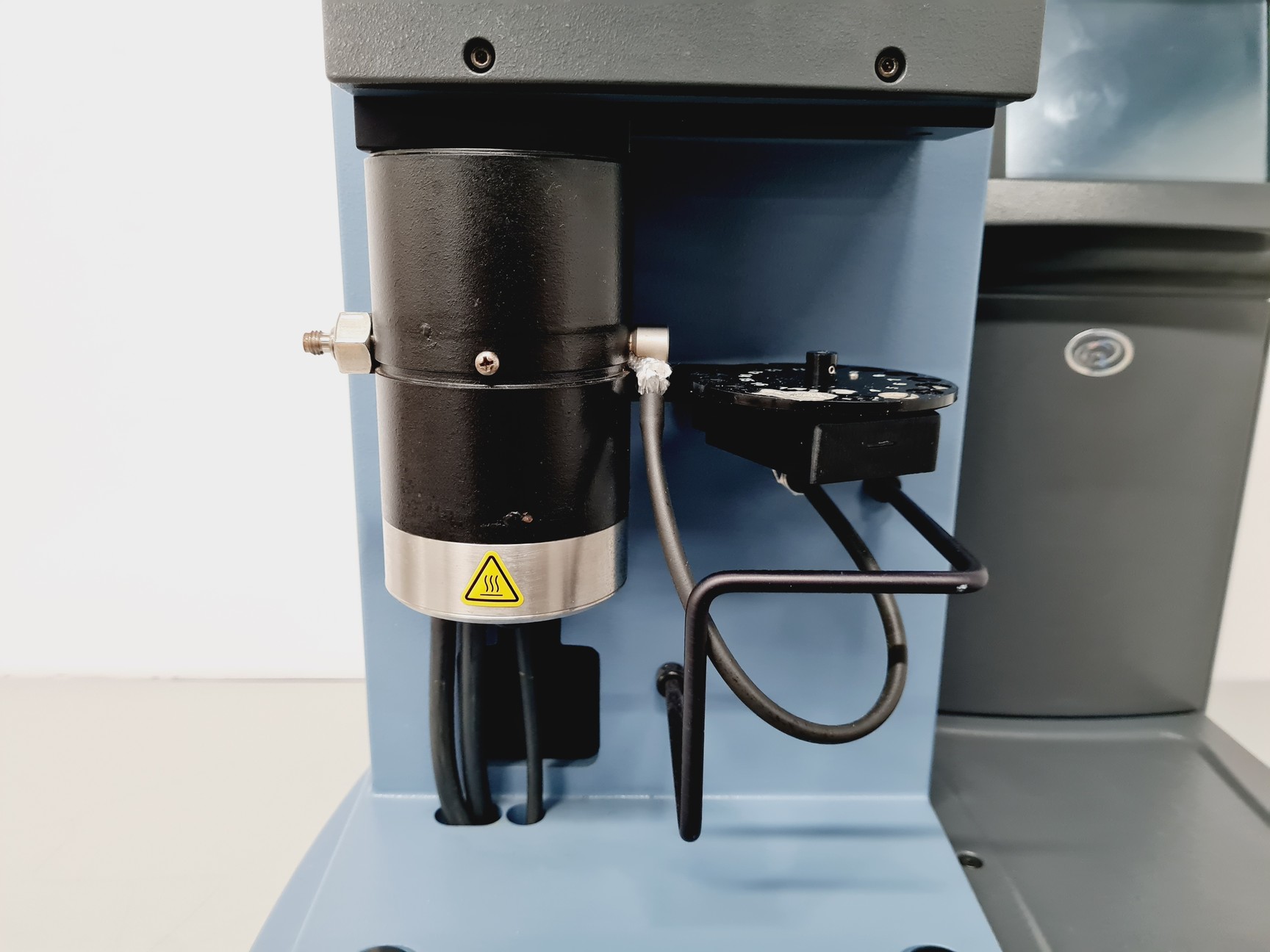 Image of Ta Instruments TGA Q500 Thermogravimetric Analyzer with TGA Heat Exchanger