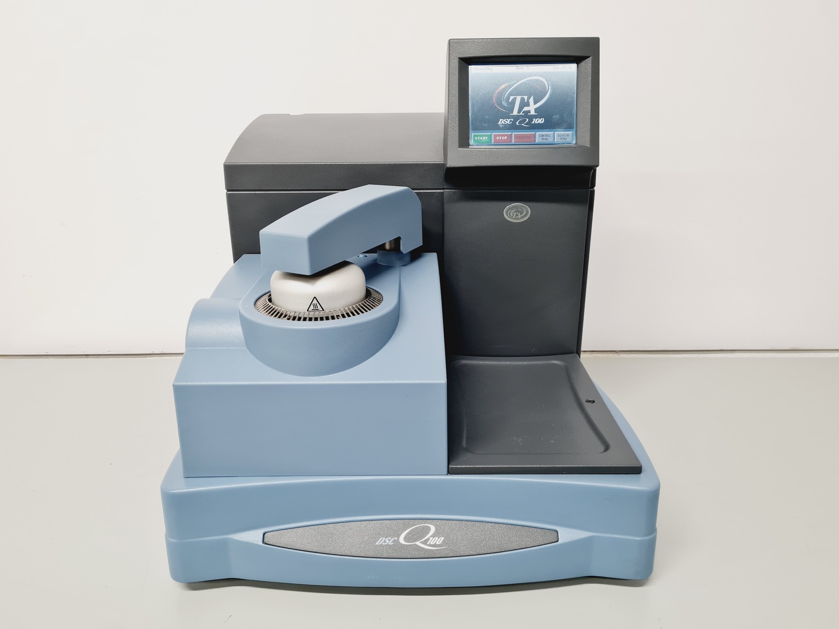 Image of TA Instruments DSC Q100 Differential Scanning Calorimeter