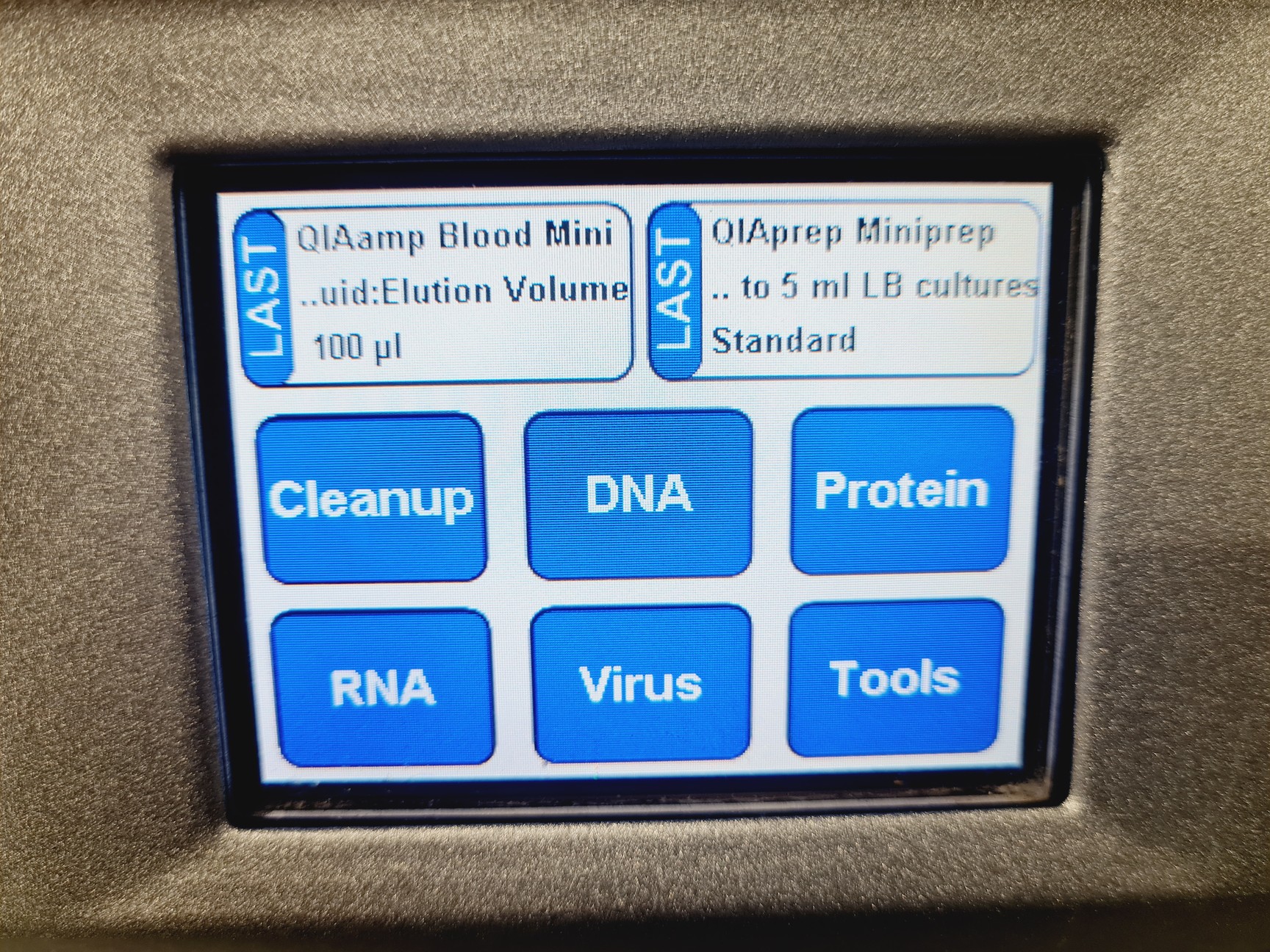 Image of QIAGEN QIAcube RNA/DNA Extraction Instrument