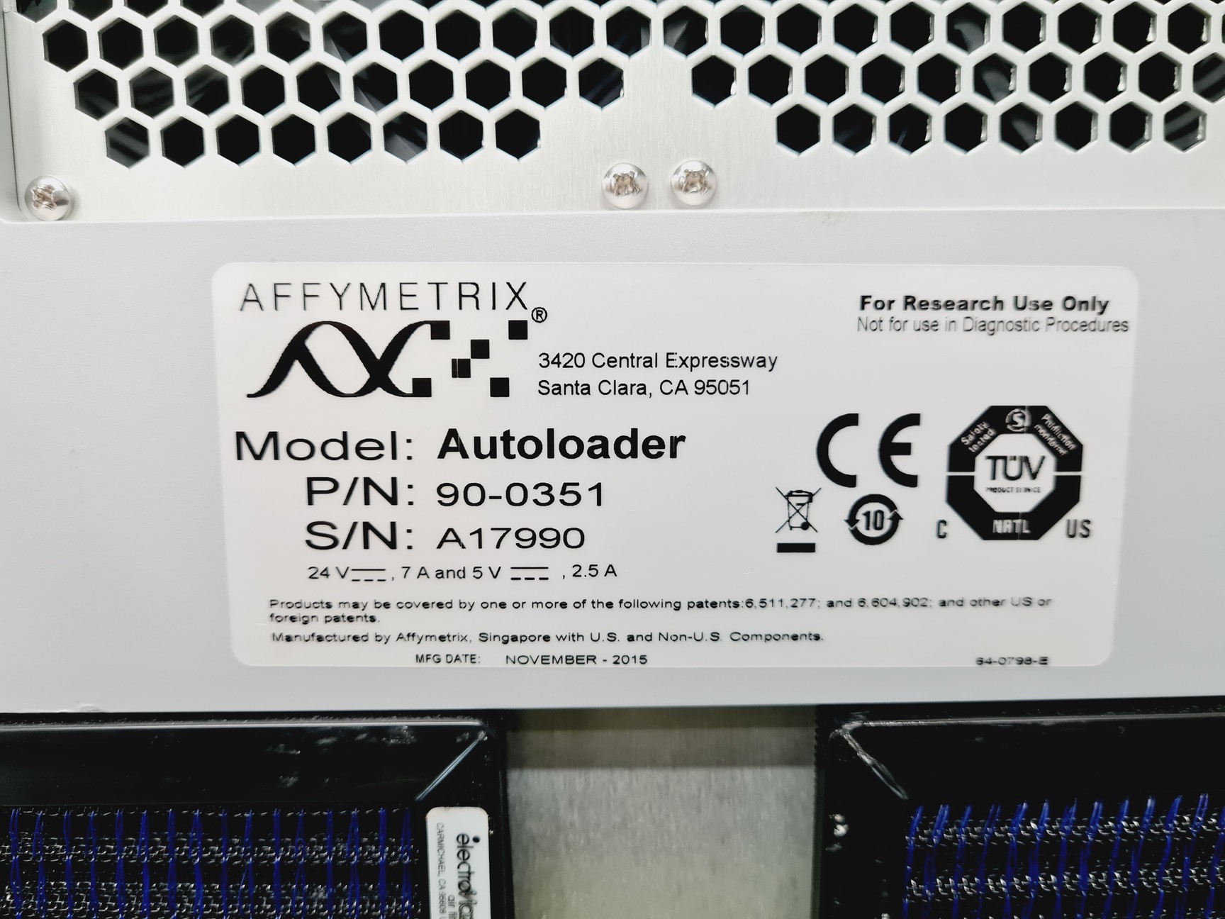 Image of Affymetrix GeneChip Scanner 3000 System with 4 x Affymetrix Fluidics Station 450