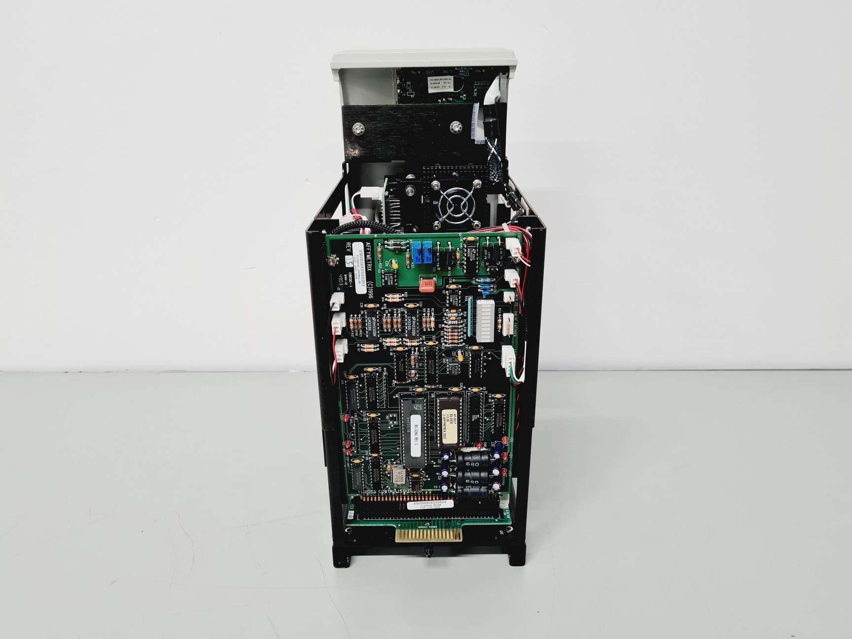 Image of Affymetrix GeneChip Scanner 3000 System with 4 x Affymetrix Fluidics Station 450