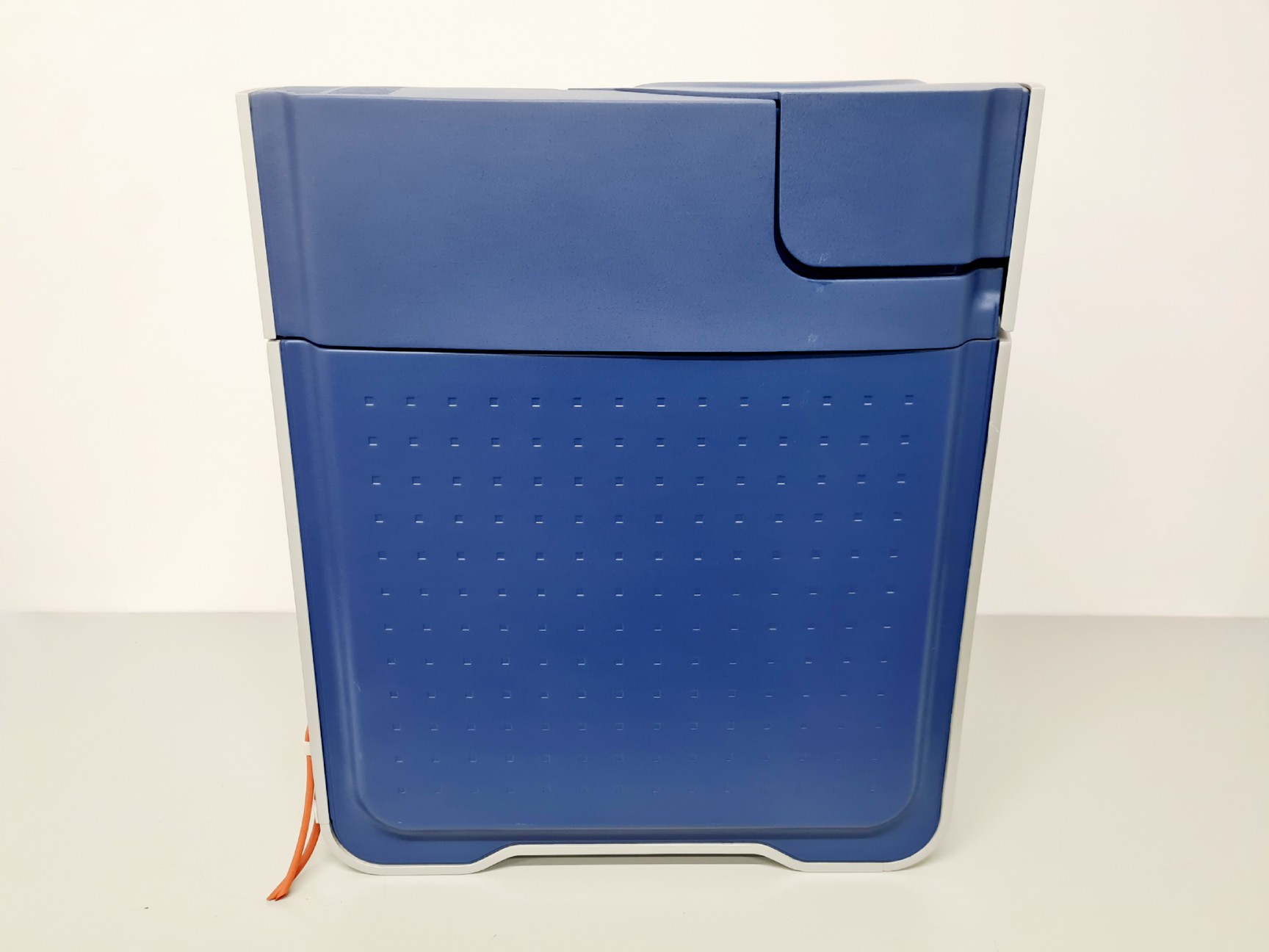 Image of Affymetrix GeneChip Scanner 3000 System with 4 x Affymetrix Fluidics Station 450