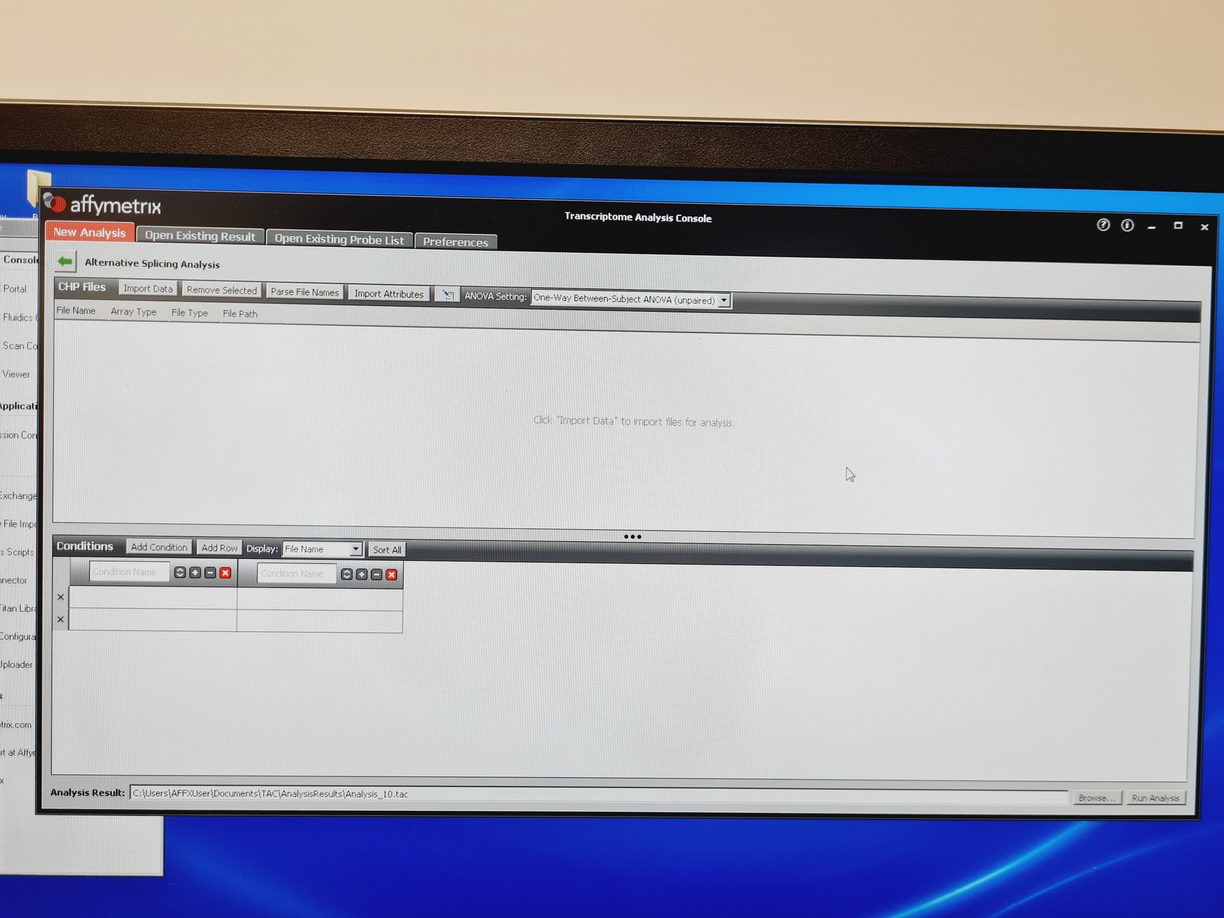 Image of Affymetrix GeneChip Scanner 3000 System with 4 x Affymetrix Fluidics Station 450