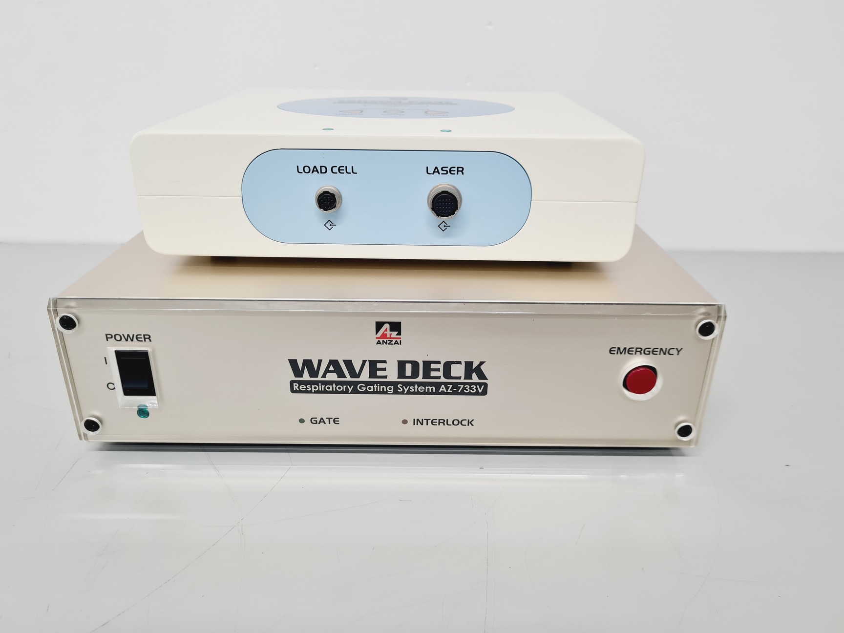 Image of Anzai AZ-733V Respiratory Gating System w/ Wave Deck, Phantom Body & Sensor Port