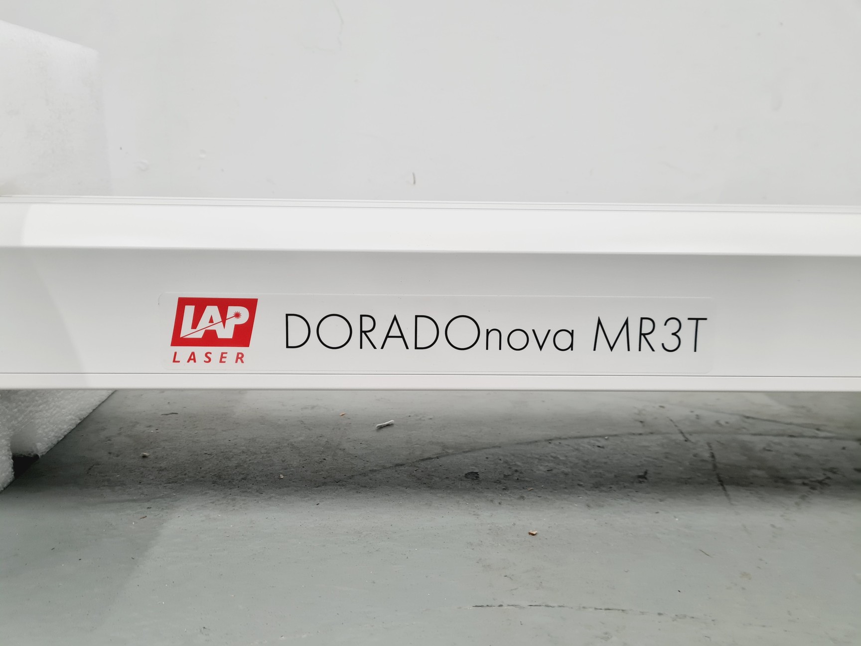 Image of DORADOnova MR3T Adjustable Laser Bridge MRI Compatible Lab