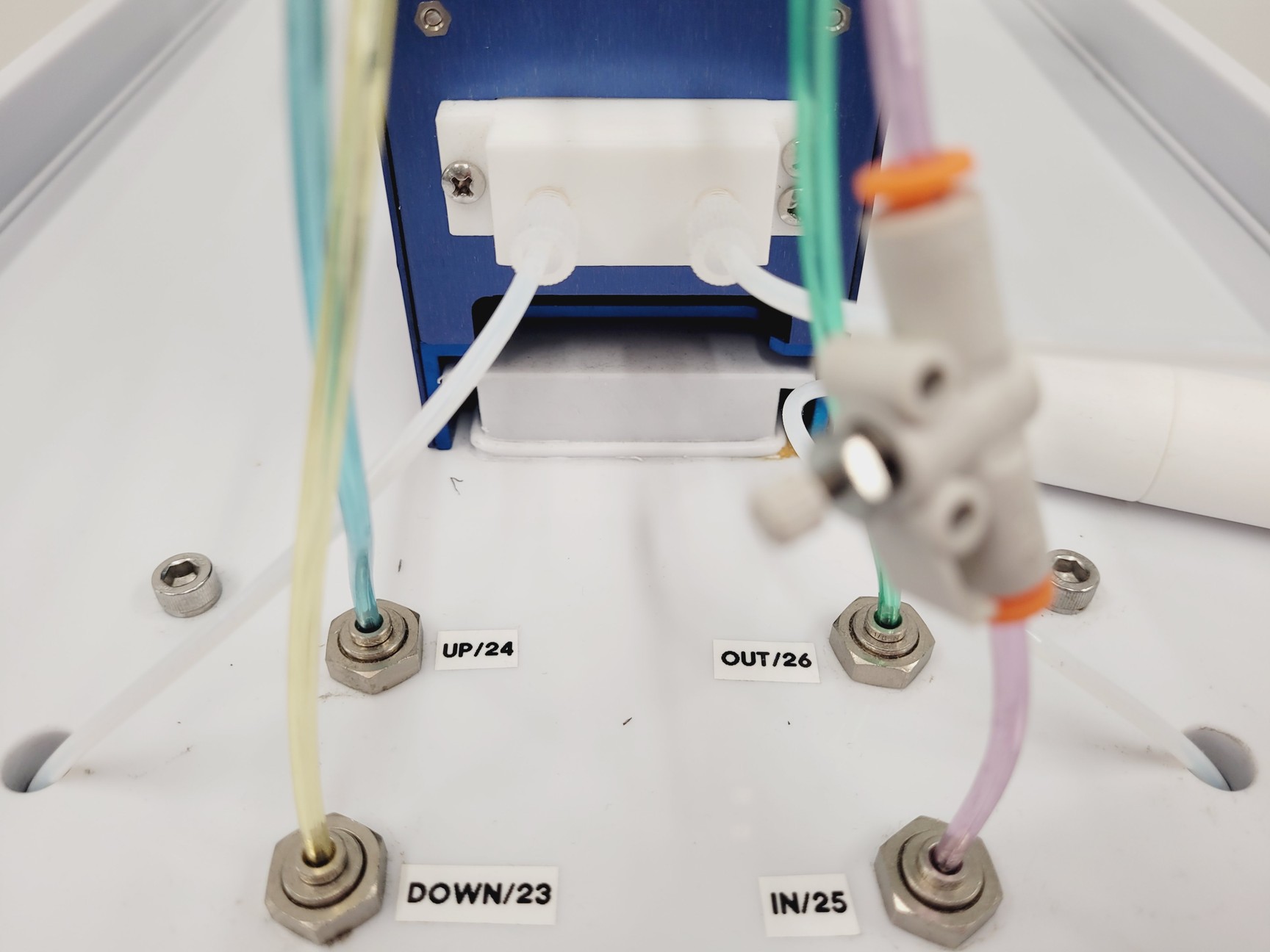 Image of CS Bio Co. Peptide Synthesizer With Control Unit Model CS336X Lab