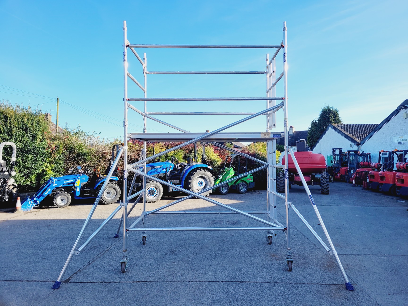 Image of Lewis Aluminium Scaffold Tower 1.45m Double Width 2.2m Platform 4.2m Height